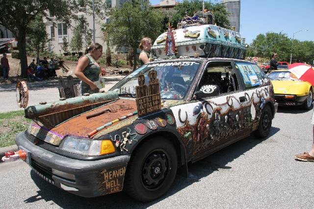 2006_ArtCar_3_Parade 237 